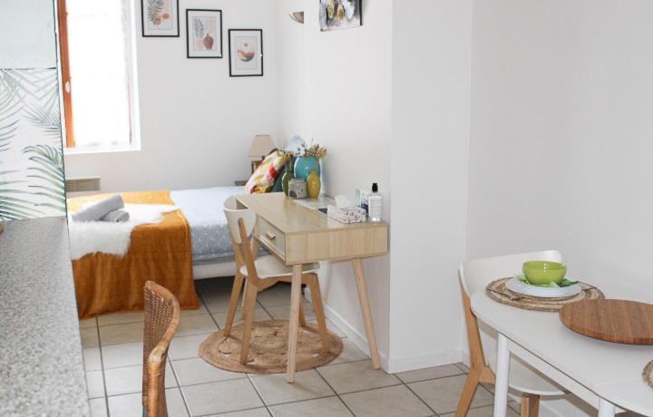 Ferienwohnung The Garden, Proche Bord De Loire Orléans Exterior foto